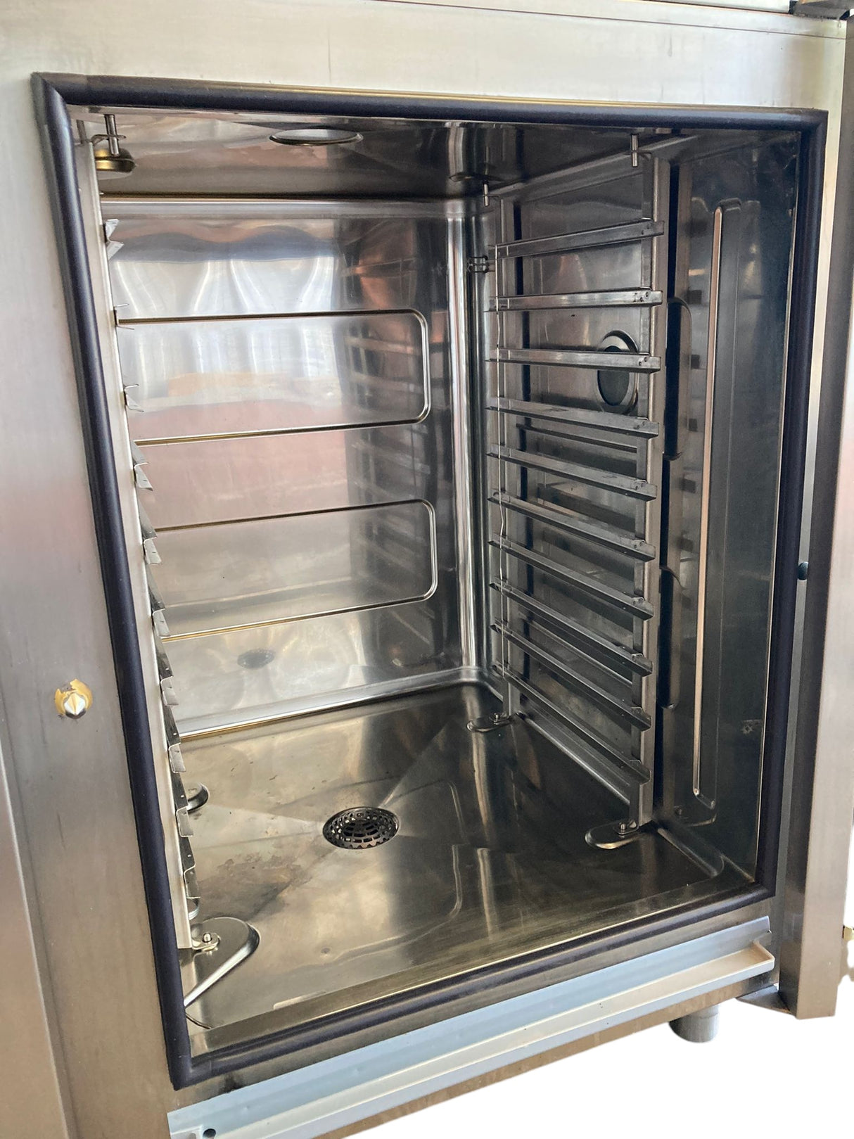 MKN HansDampf 10 Grid + 6 Grid Stacked Ovens Gas