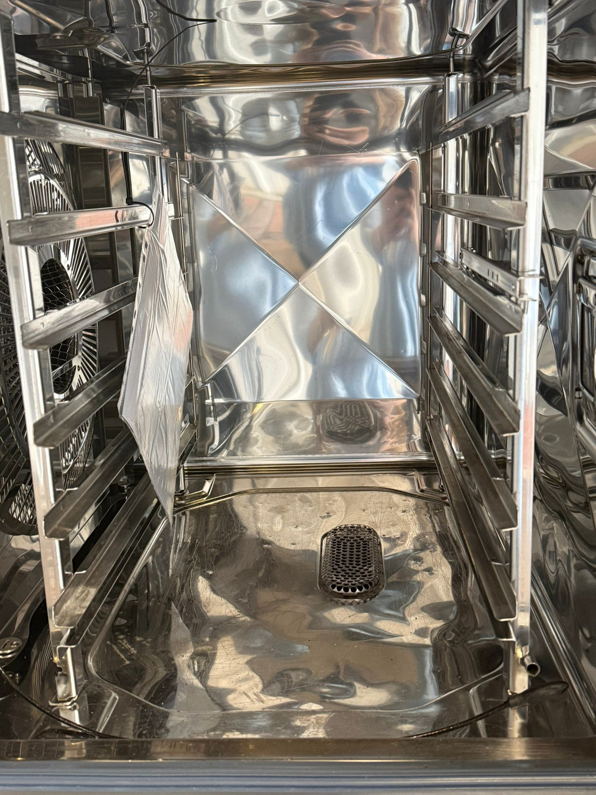 Rational SelfCookingCenter® White Efficiency SI - 6 x 1/1, Electric