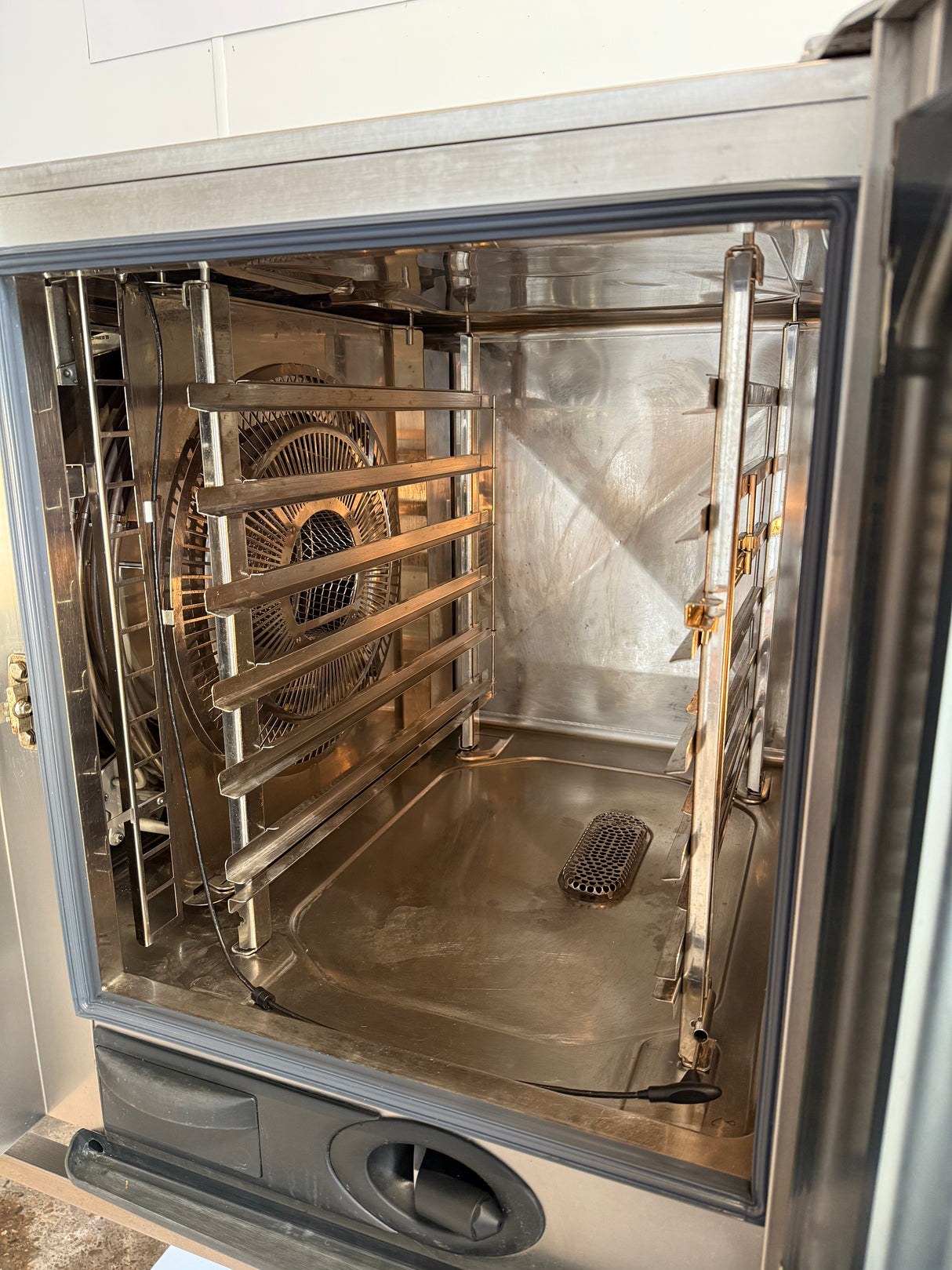 Rational SCC WE 6 Grid Electric